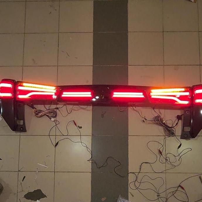 Stop Lamp Innova Reborn V2 Bmw Style