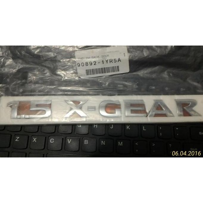 emblem tulisan 1.5 x-gear nissan grand livina new xgear logo belakang