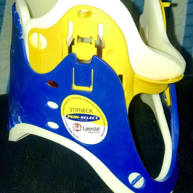 Penyangga leher anak (Stifneck)