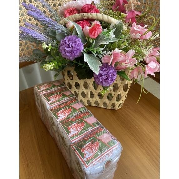 

Fue-K5X20 Teh Tubruk Merek Gopek 1 Slop Isi 10 Teh 40 Gram If56