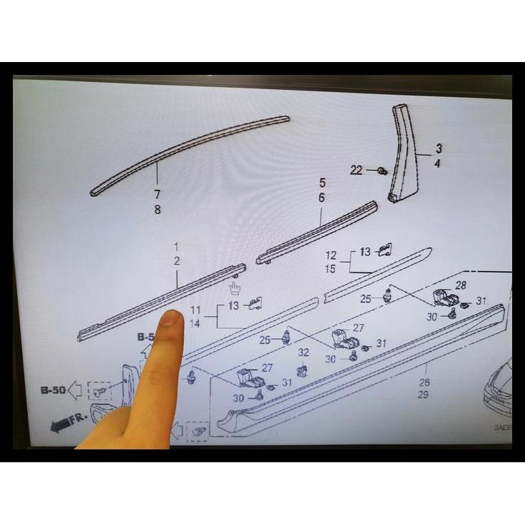 GRATIS ONGKIR PELIPIT - PLIPIT - GARNISH - MOLDING KARET LIST BAWAH KACA JENDELA PINTU LUAR HONDA JA