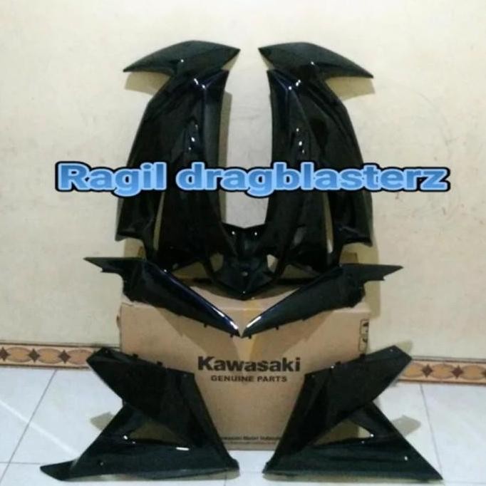 fairing atas bawah set dan body belakang new ninja RR hitam polosan