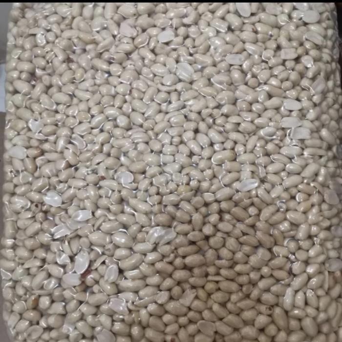 

RKM Kacang Tanah Kupas Mentah 61/71 Berat 1kg / 1000gr
