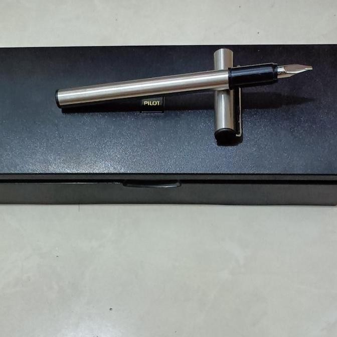 

Pilot Fountain Pen Birdie 85S / Pilot Birdie Fountain Pen 85S / Pilot Stilografica Pen Jadul Original Pilot Pen Japan New Stok