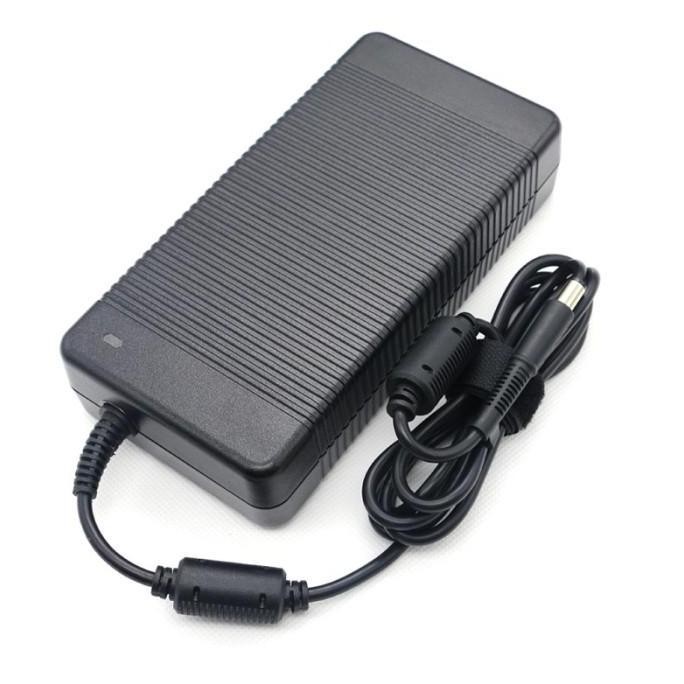 Adaptor Charger Original HP COMPAQ DC7800 DC7900 19.5V 11.8A Jarum