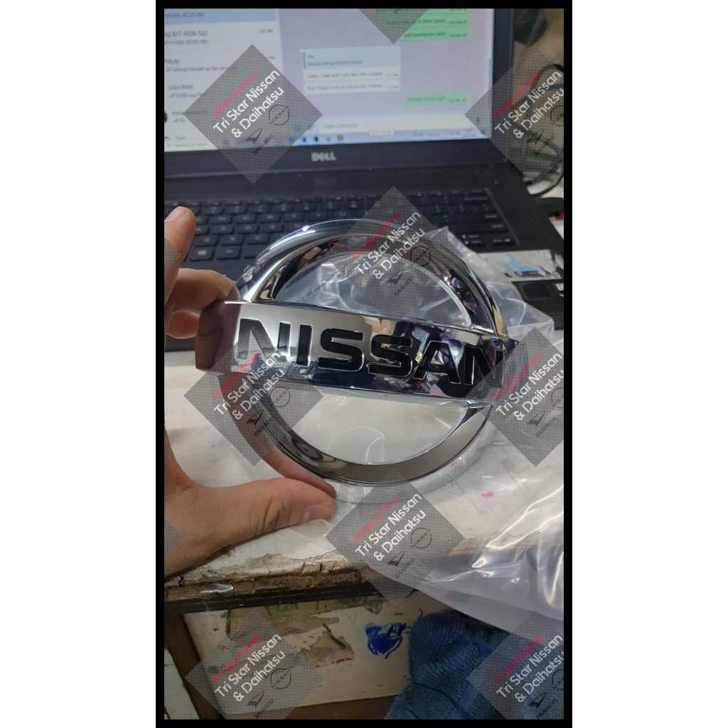 TERBARU ORIGINAL NISSAN EMBLEM LOGO DEPAN NISSAN SERENA C26 2012-2018 
