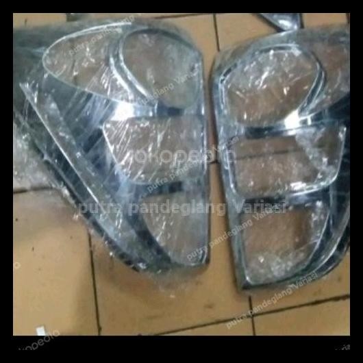 HOT DEAL GARNISH LAMPU BELAKANG MOBIL RUSH TERIOS LAMA 