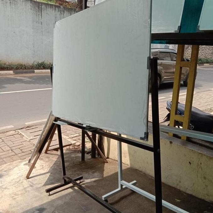 

White Board Magnet Double Face Standing 90 X 120Cm New Stok