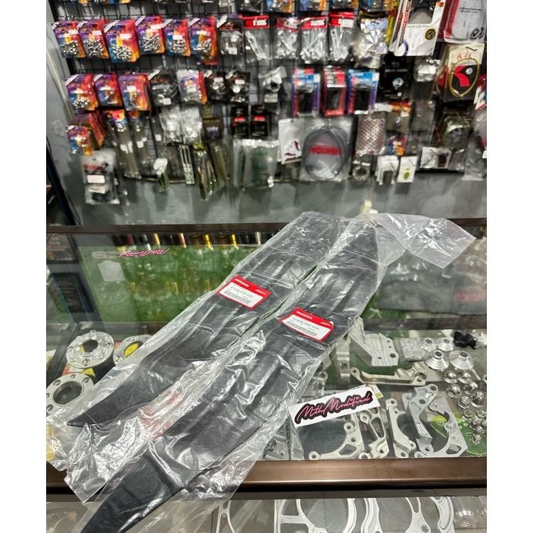 KARPET INJEKAN KAKI PCX CBU 150 ORIGINAL HONDA THAILAND