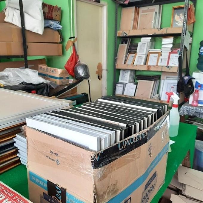 ready stock  BINGKAI FIGURA FRAME FOTO UKIR LINEN 20r (40X60 cm) GOLD