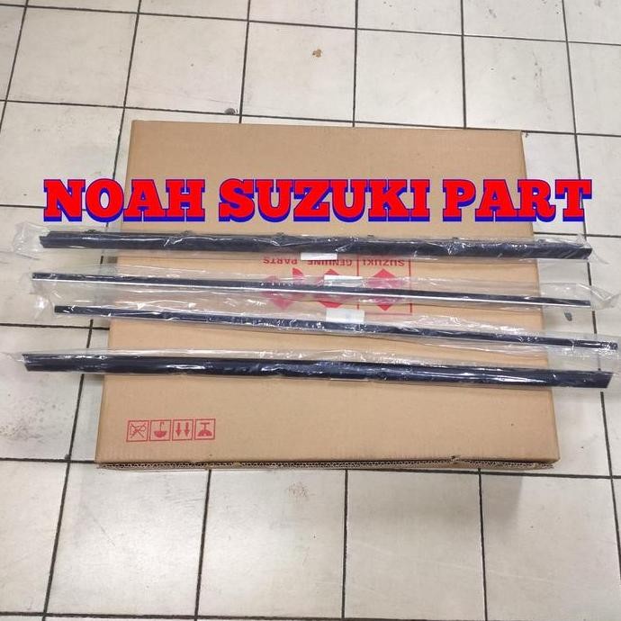 Weatherstrip Pelipit Kaca Suzuki Jimny Katana )