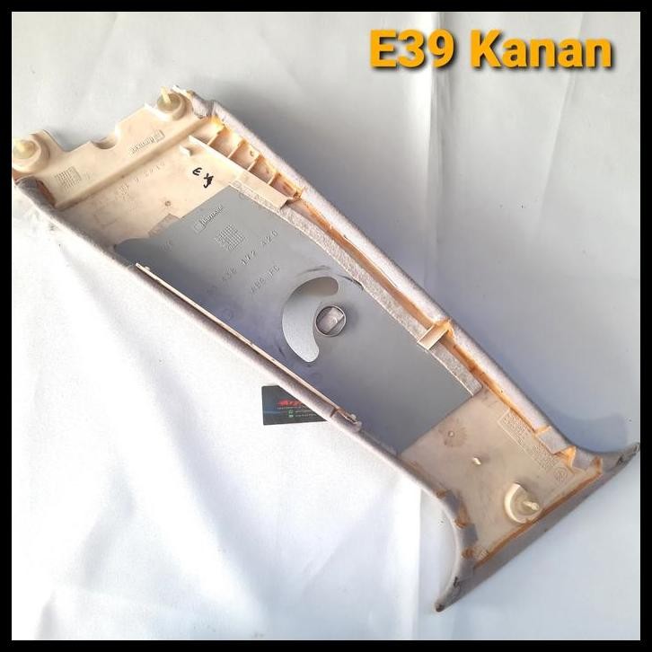 DISKON PILAR TENGAH SEAT BELT KANAN BMW E39 