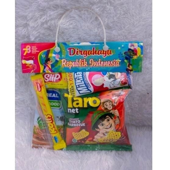 

Azq-16 Snack 17 Agustus Hampers Bingkisan
