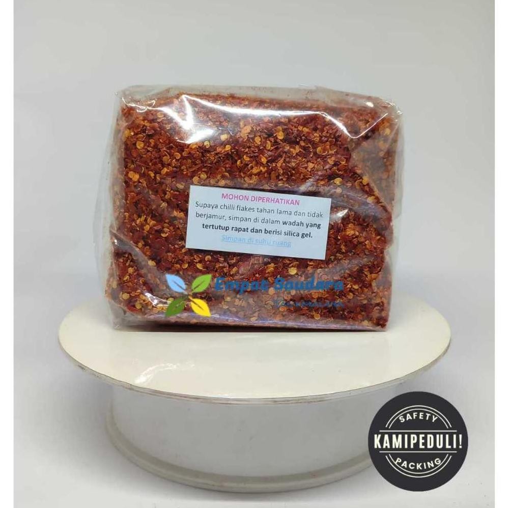 

(CHILLI FLAKES) CABE SERPIHAN SANGAT PEDAS KEMASAN 250 GRAM Nugi