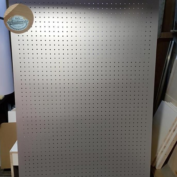 Pegboard Board Dinding( ACP Light Silver)