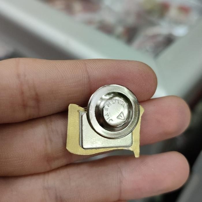 Kkim Pin Bendera Merah Putih Kibar Magnet Premium