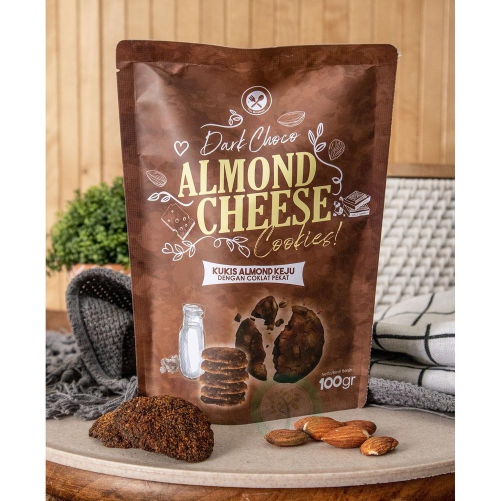 

DARK CHOCO ALMOND CHEESE COOKIES 100GR Nugi