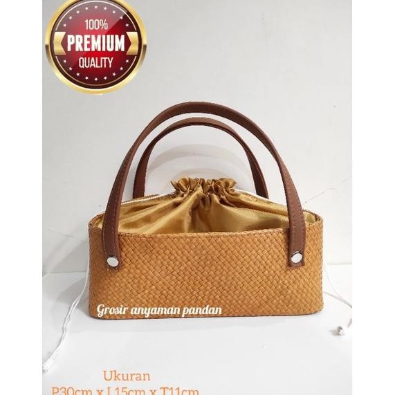 

Keranjang toples KOTAK PANJANG BAKI MDD GAGANG VINIL CENTANG SATU tas pandan anyaman aesthetic tas parcel hampers lebaran etnik goodiebag Nugi