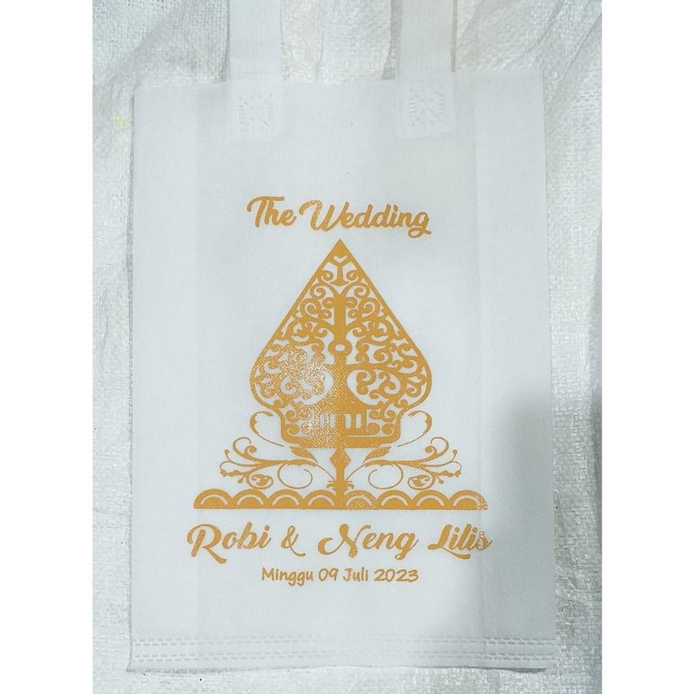 

Jasa sablon Goodie Bag utk pemesanan di bawah 100pcs Nugi