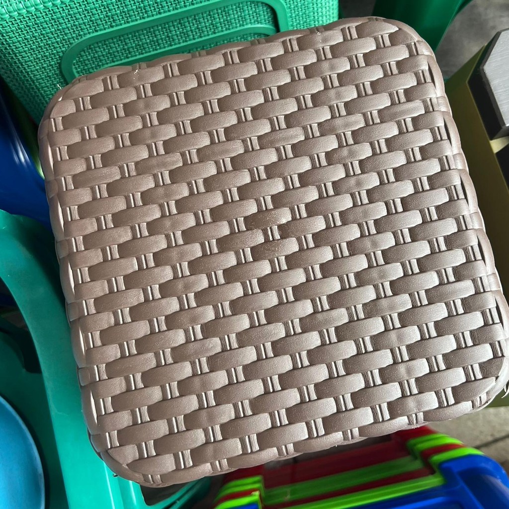 Kursi Rotan Wapolin Ukuran Sedang / Bangku Rotan / Kursi Kecil / Kursi Plastik / Kursi Plastik Rotan