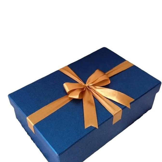 

Produk Baru!! Kotak Kado Hardbox Premium 40x30x18cm Berpita | Kotak Hadiah Eksklusif Karton Tebal