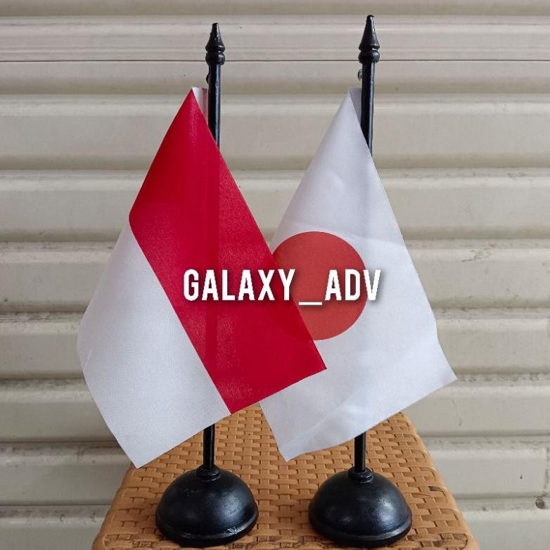 

PROMO MERDEKA [1PAKET]bendera meja negara JEPANG dan INDONESIA + tiang