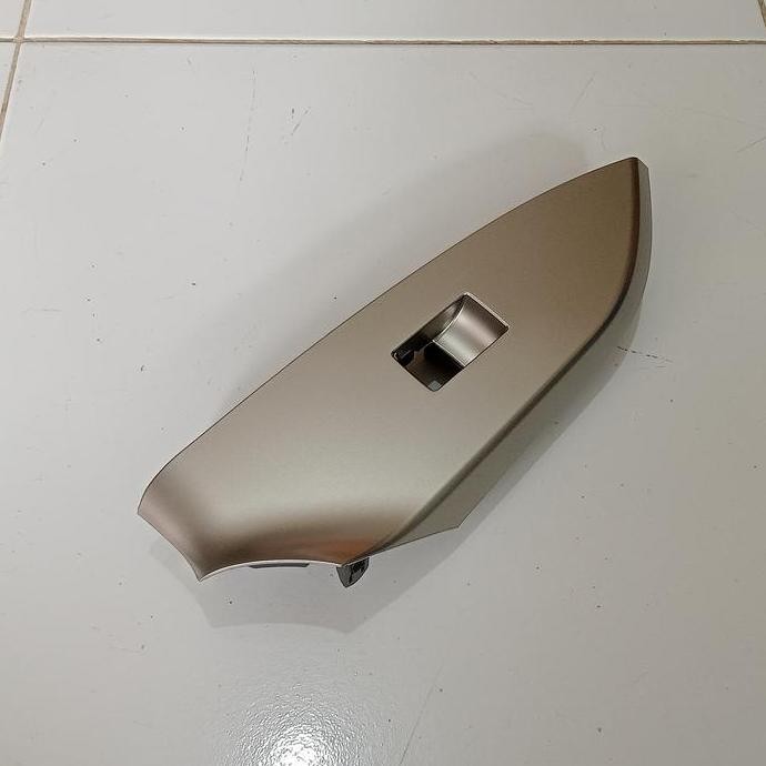 PANEL POWER WINDOW INNOVA REBORN "KIRI"