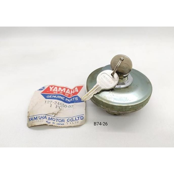 Tutup Tangki Yamaha L2G YB100 YL2 YAS1 YL1 AS3 RD125 Original NOS