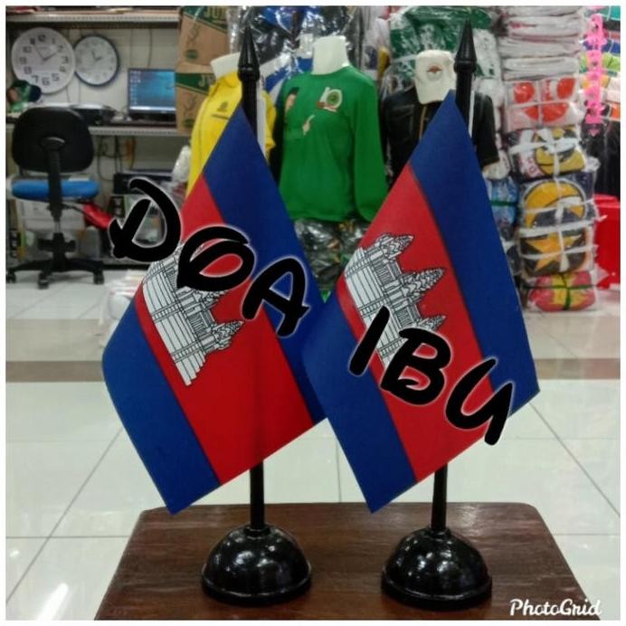 

New tiang kayu meja+bendera KAMBOJA