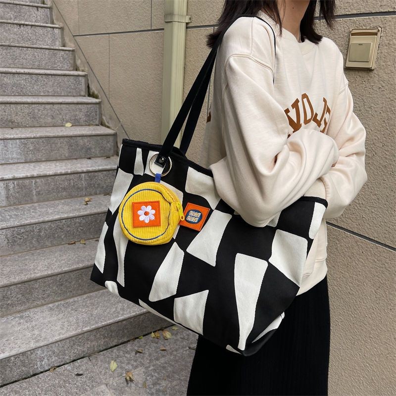 Tas Tote Kanvas Kotak-kotak Fashion Kapasitas Besar Wanita Tas Bahu