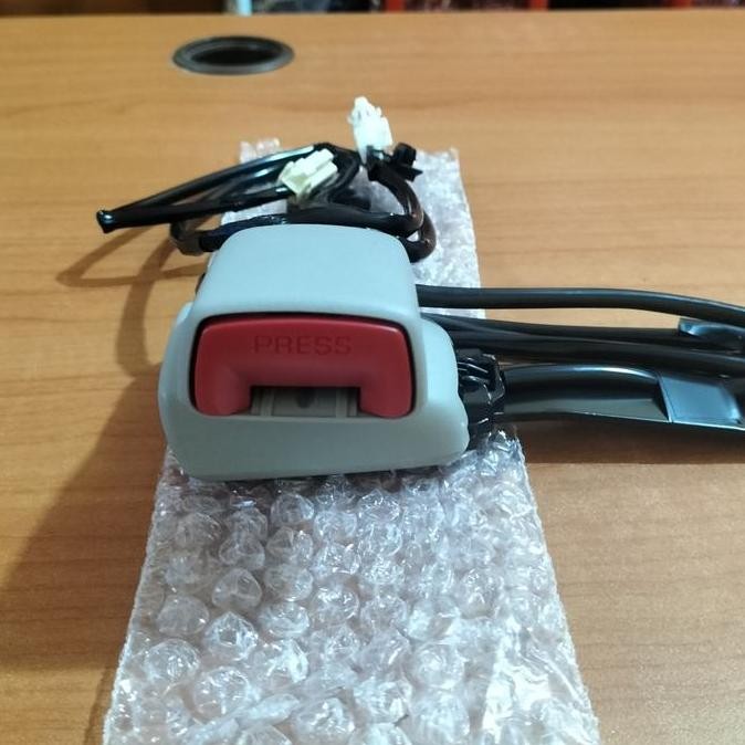 Seat Safety Belt Depan Innova Fortuner Hilux Lama Toyota Original