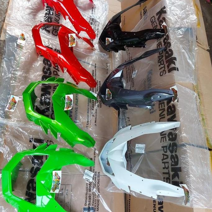 BARONG BATOK COVER LAMPU PALA BODY COWLING UP NINJA RR NEW ORINAL