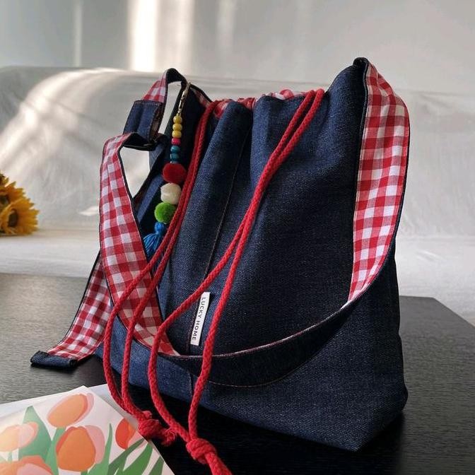 

Baru Tas Serut Jeans Wanita Lucu Kekinian - Slingbag Denim Fashion Korea