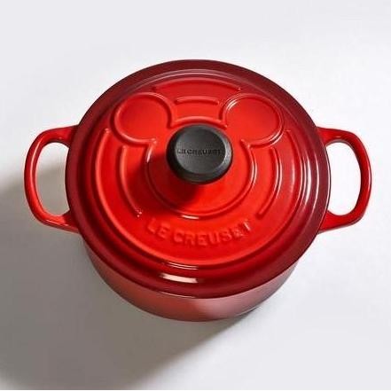 

TERMURAH - le Creuset enamel full cover Limited edition Mickey mouse 18 cm ORI