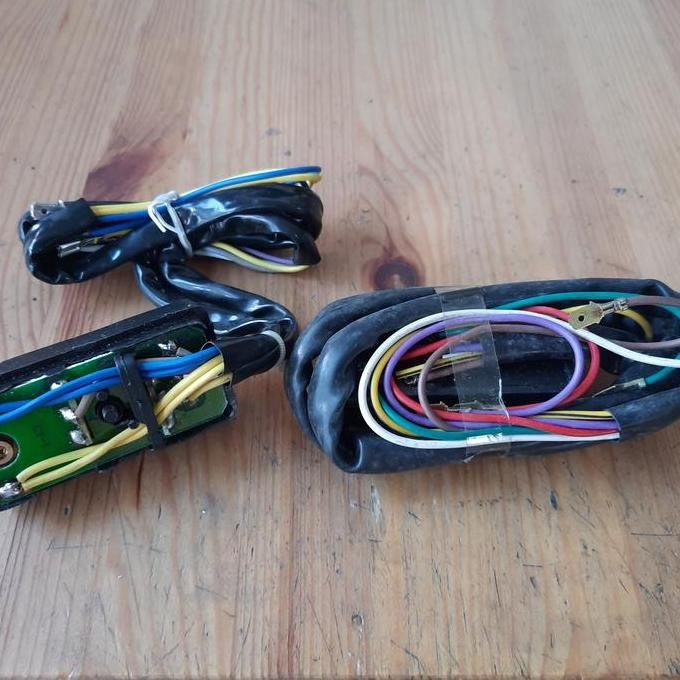 Saklar set Saklar Sein Sen Saklar Lampu Vespa PX150 PX 79-83 PX 2pcs1