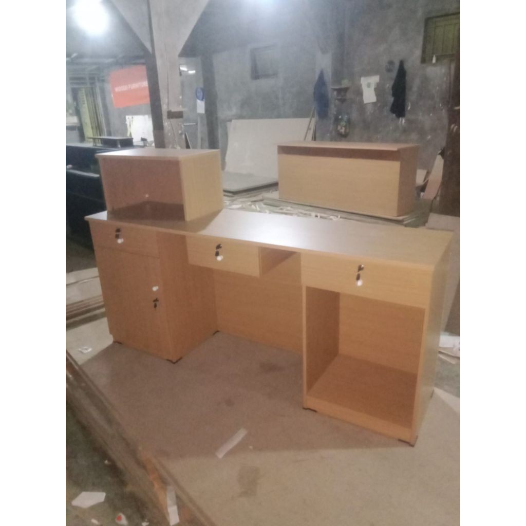 meja resepsionis custom customer