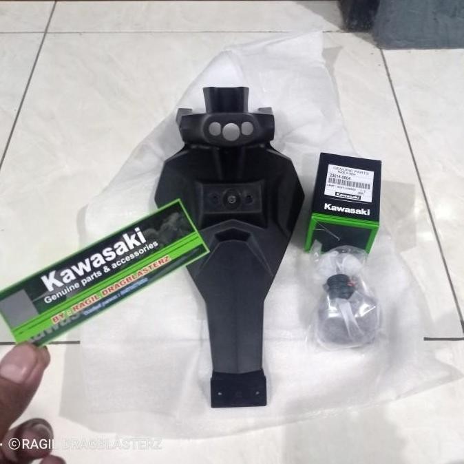 spakbor belakang Versys 650 old 2012 orinal Kawasaki
