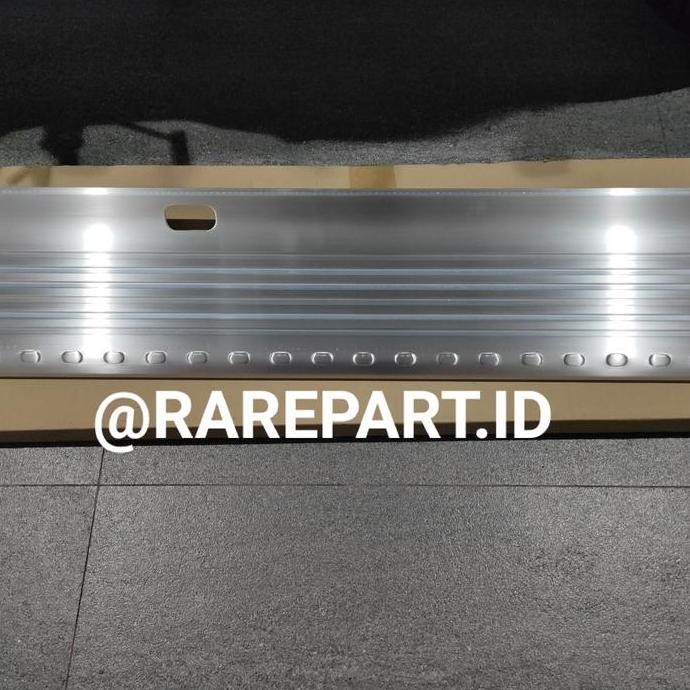 Pijakan Kaki Footstep Belakang Rear Bumper Land Cruiser Vx Vxr Vx80 Lc