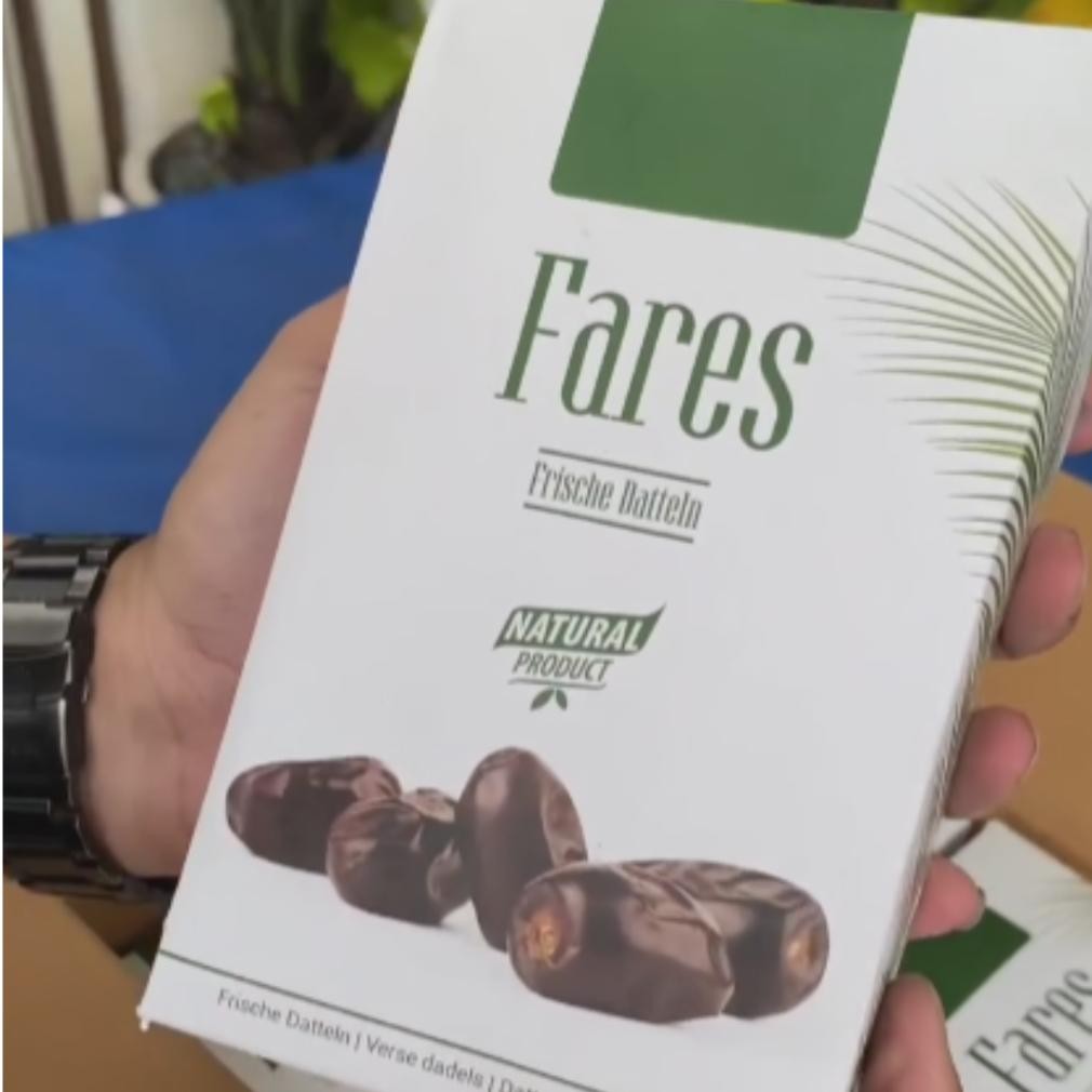 

New - KURMA BAM SAHARA ANGGUR PREMIUM 500 GR KURMA BASAH LEMBUT HITAM JUMBO TEBAL BARAI BLACKDIAMONDS ,.