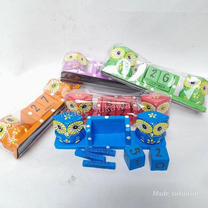 

Silahkan Order] Kalender kayu patung celepuk jejer kotak kerajinan handmade bali
