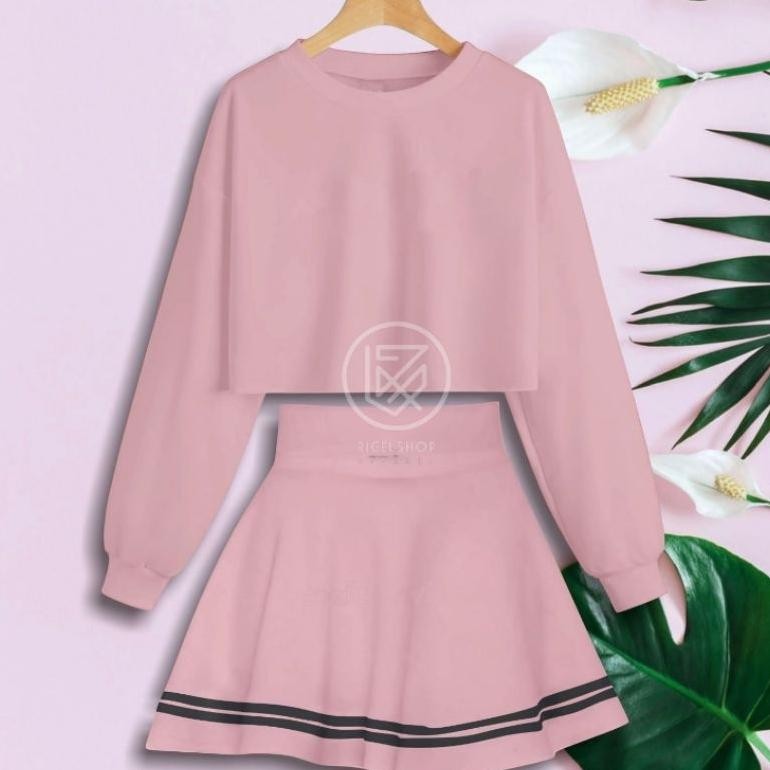 Promo.. Setelan Crop Stripe Hitam Rok Stripe Hitam Wanita Kasual Olahraga Gym Zumba Line Dance Setel