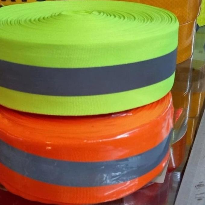 

Scotlet Jahit Kain Pita Kombinasi-Skotlet Reflective Baju Safety 100 M New Stok