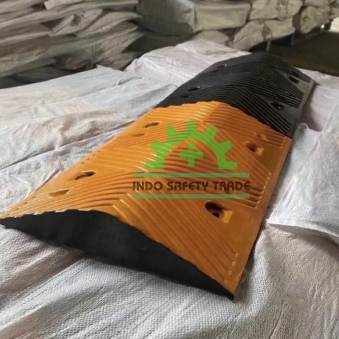 Speedbump/Speedhump/Polisi Tidur Karet 100Cm Tinggi 7Cm *Cod* New Stok