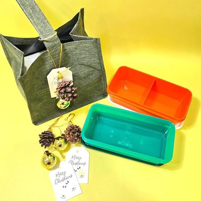 

Ready Hampers Natal Kubox Isi 3 Kotak Makan & Tempat Minum Christmas Gift