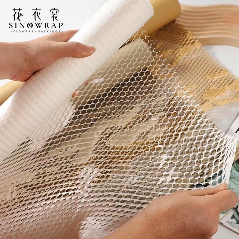 

Honey comb wrapping paper roll / Kertas Bunga Buket Cellophane / Bubble Wrap Honey Comb Warna Warni aSt