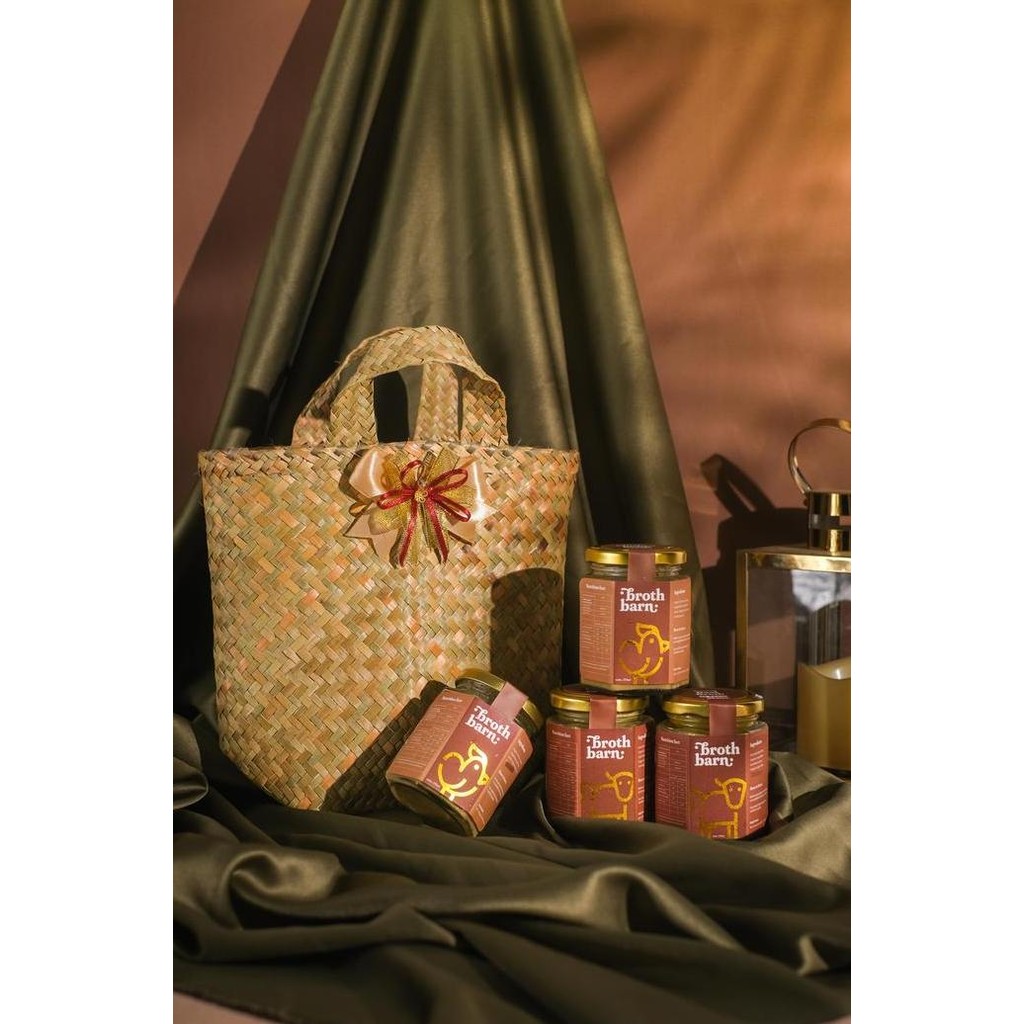 

Ready Hampers Gift Event By Broth Barn Paket Eksklusif