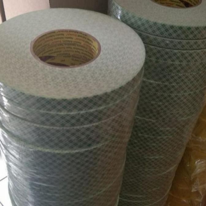 

DOUBLE TAPE 4032 3M MOUNTING 18 MM 25 YARD ORIGINAL DAN TERPERCAYA