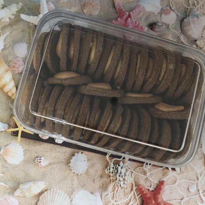 

Coklat Mede Cashew Cookies 350gr - Kue Kering Lebaran Idul Fitri Stok Terbatas
