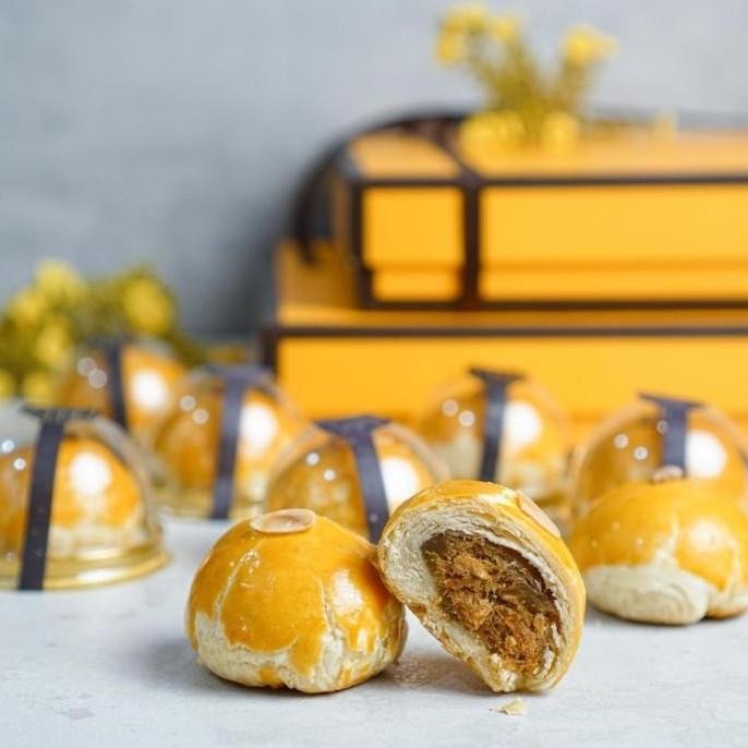 

Pia Lotus Abon Coklat Nutella Mooncake Kue Bulan Pandan Stok Terbatas