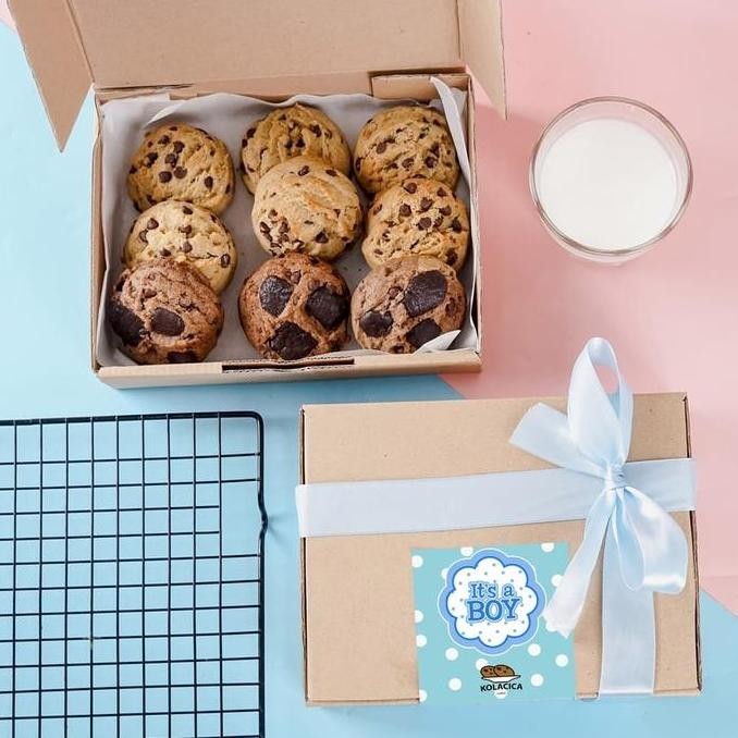 

Kolacica Special Box Baby Born Edition - Kue Kering Eksklusif Stok Terbatas